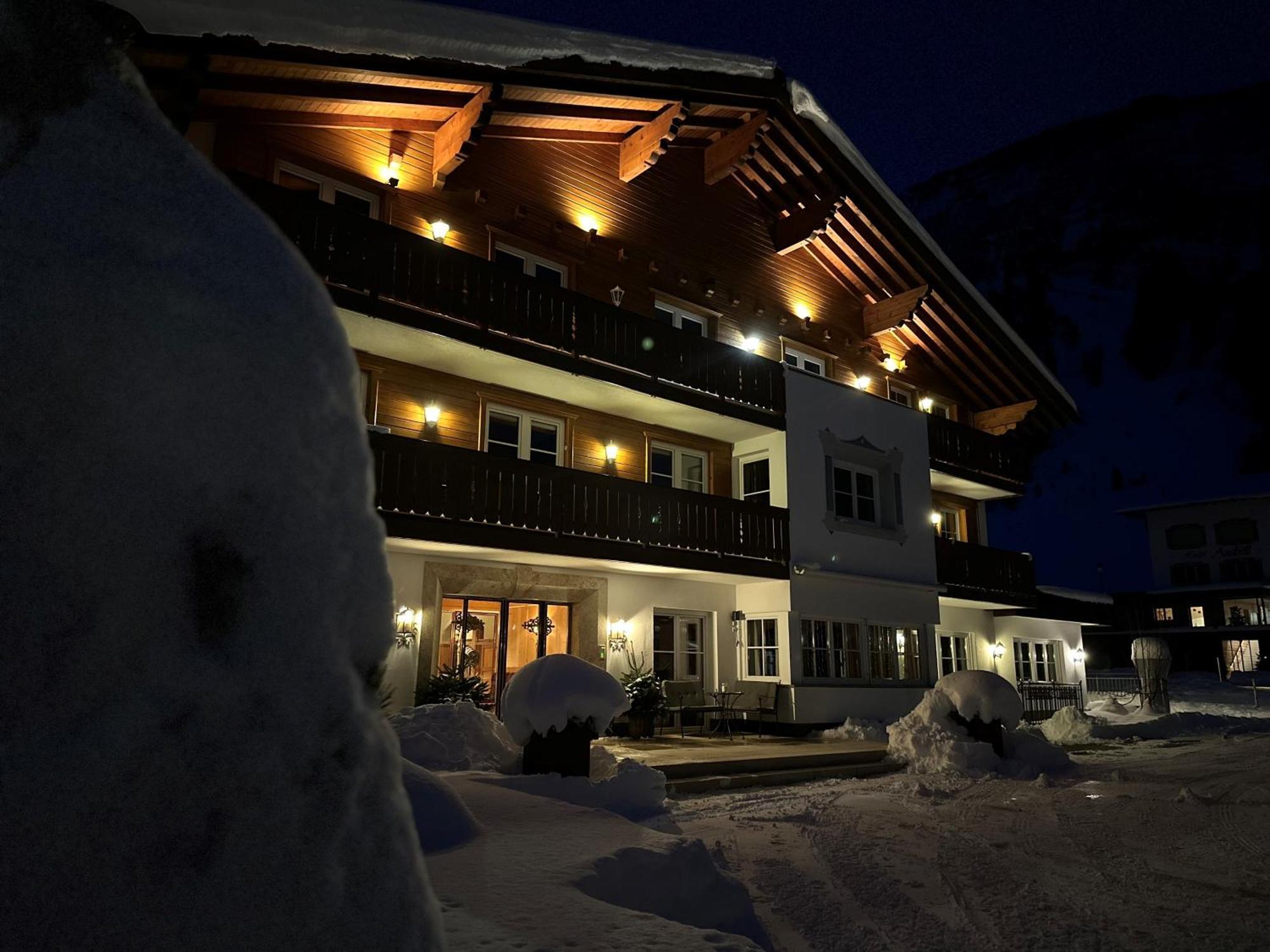 Hotel Acerina Superior Лех Экстерьер фото