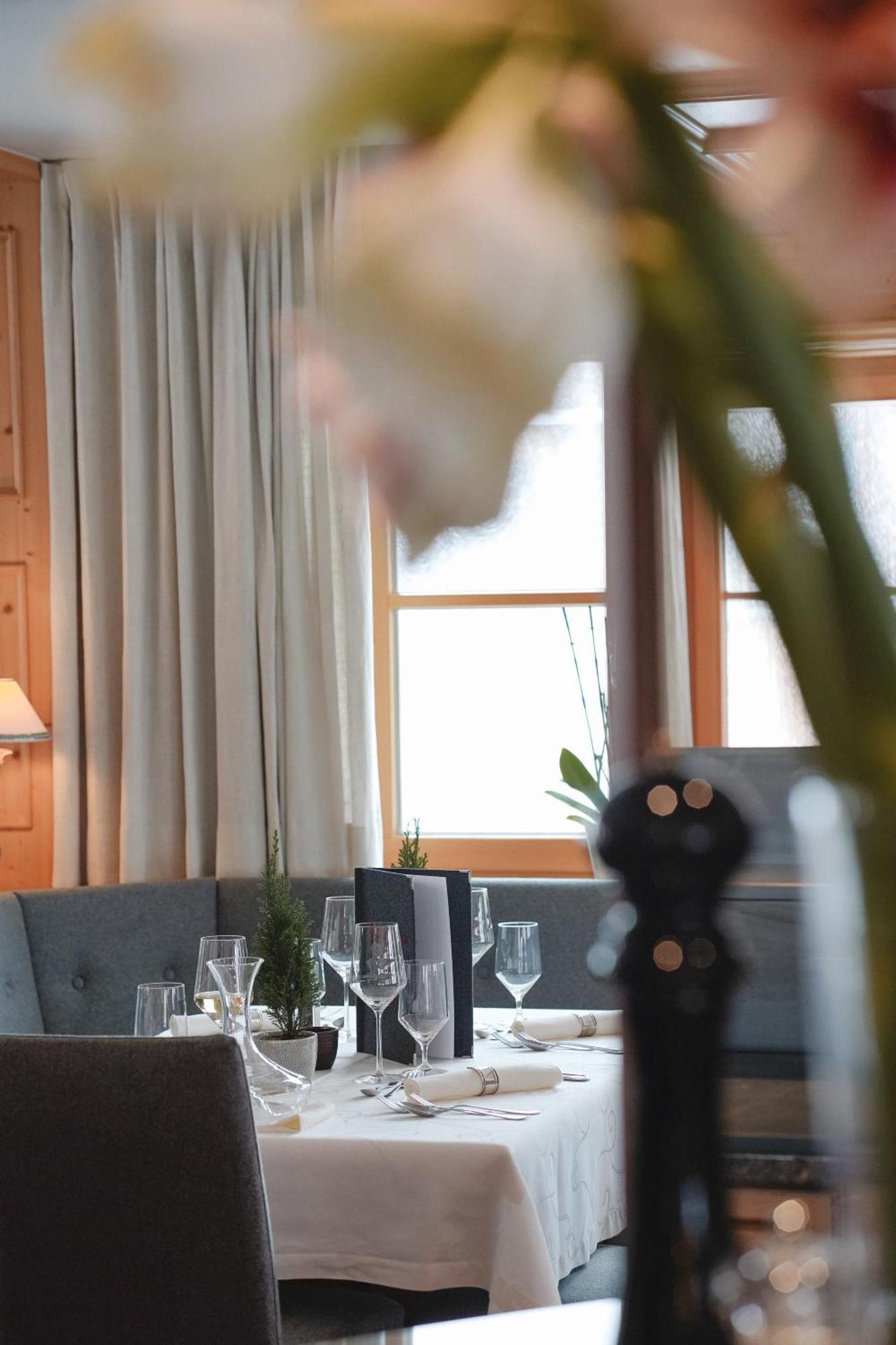 Hotel Acerina Superior Лех Экстерьер фото