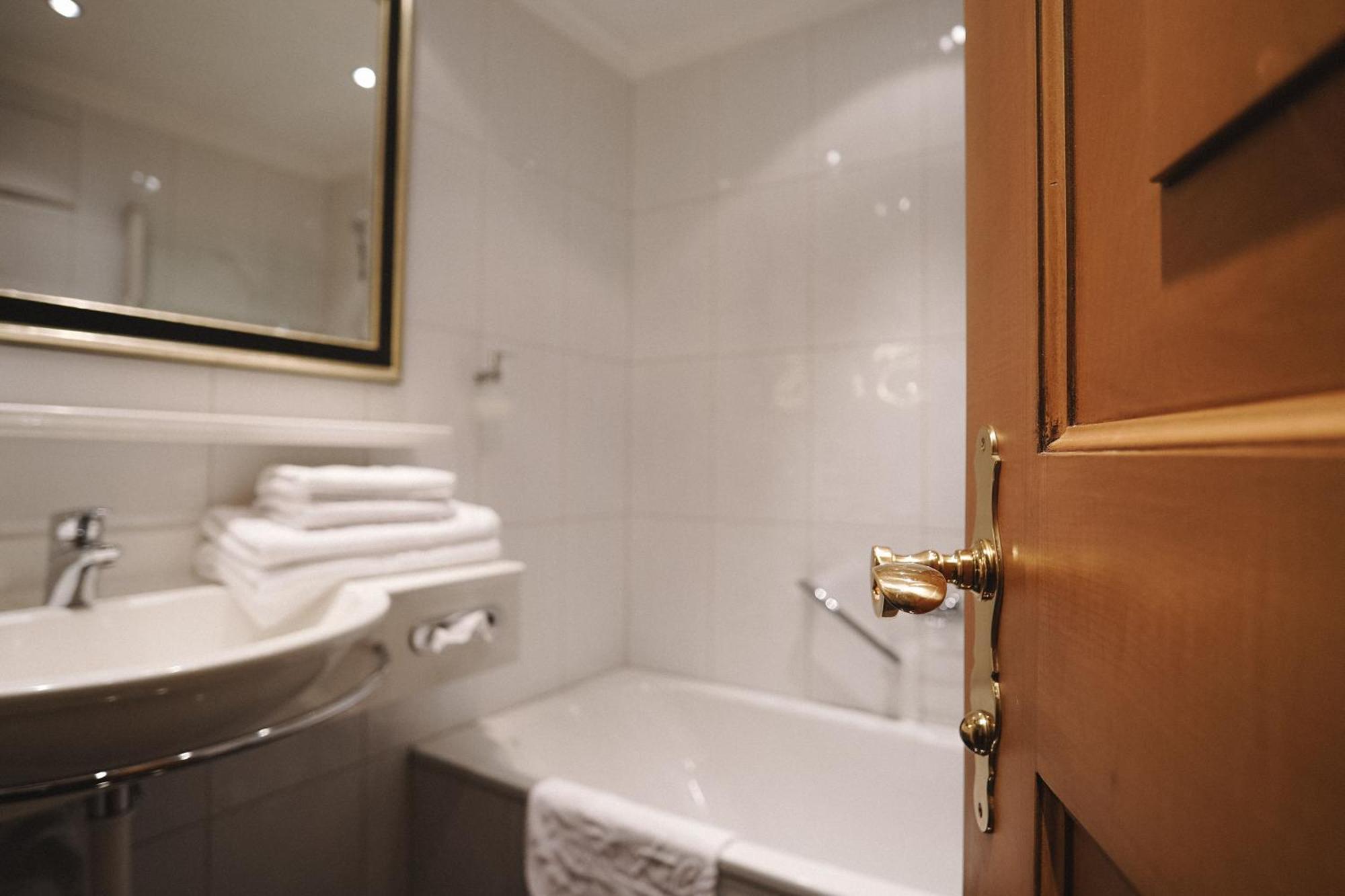 Hotel Acerina Superior Лех Экстерьер фото