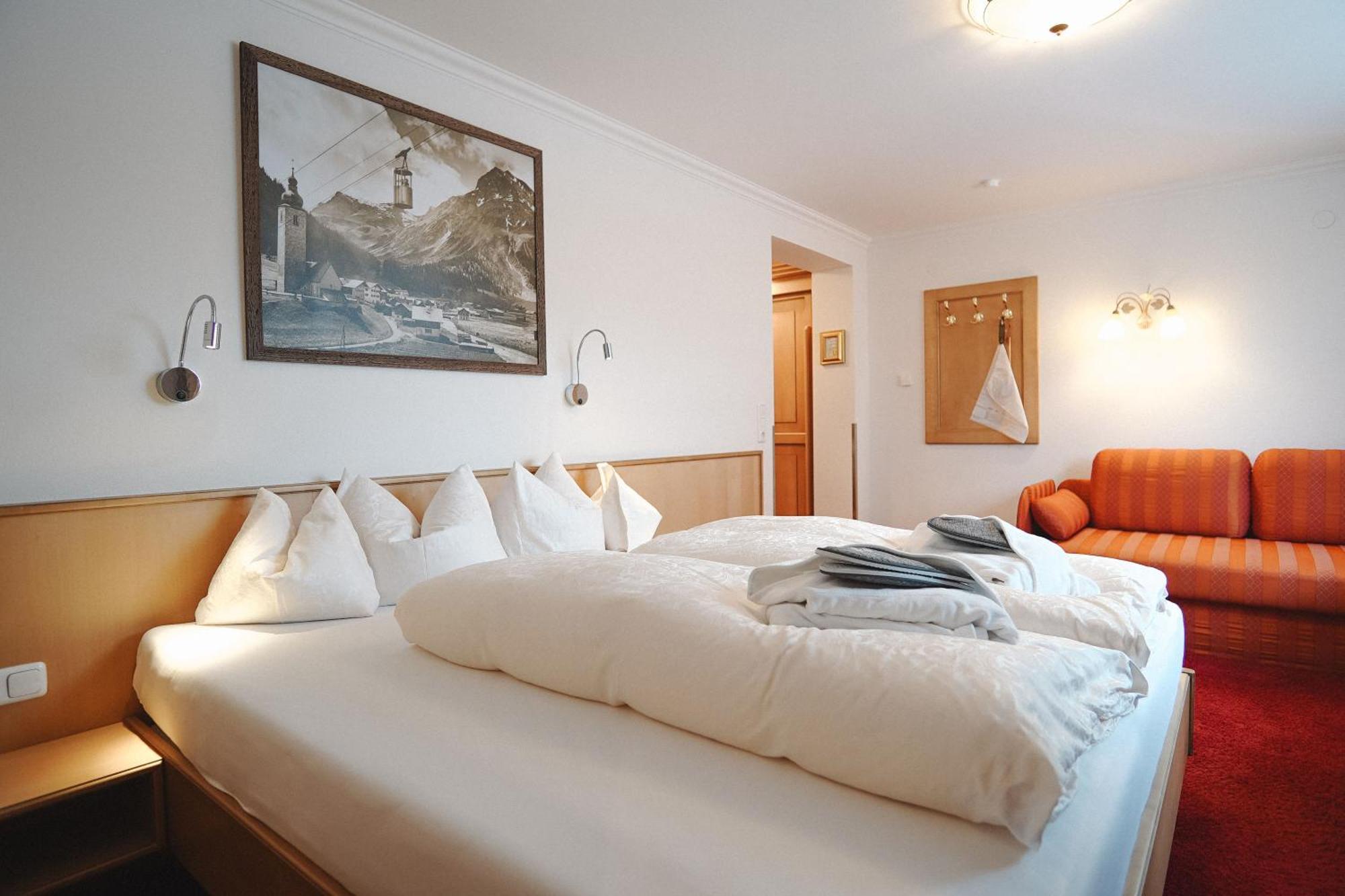 Hotel Acerina Superior Лех Экстерьер фото